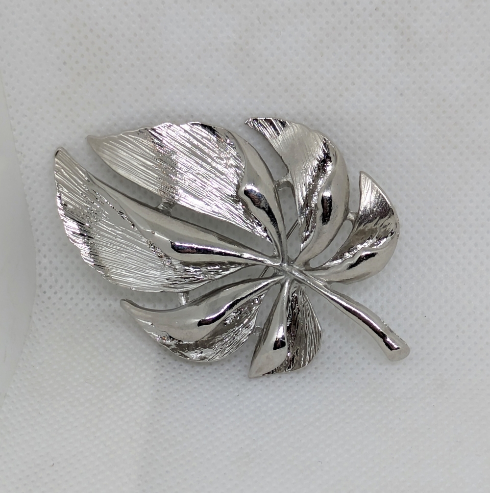 Large Silver Tone Leaf Brooch Textured Leaves Bohemian Cottagecore Cabincore